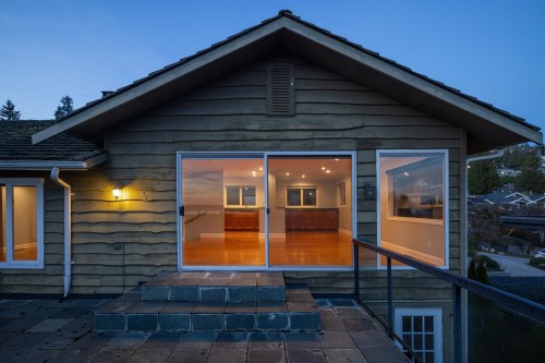 2558 Mathers Avenue, West Vancouver, BC 