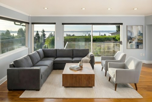 2558 Mathers Avenue, West Vancouver, BC 