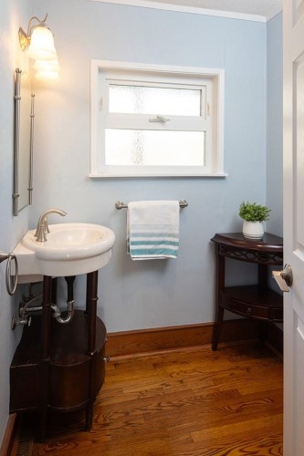 2558 Mathers Avenue, West Vancouver, BC 