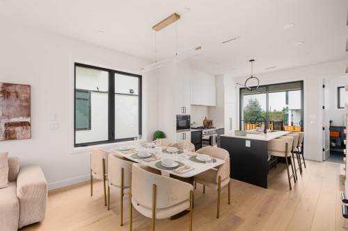 836 64Th Avenue W, Vancouver, BC 