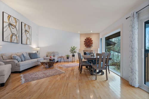 5625 Eagle Court, North Vancouver, BC 