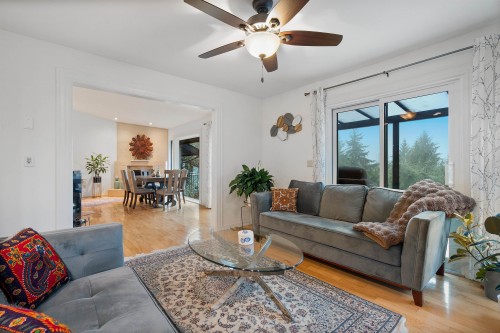 5625 Eagle Court, North Vancouver, BC 