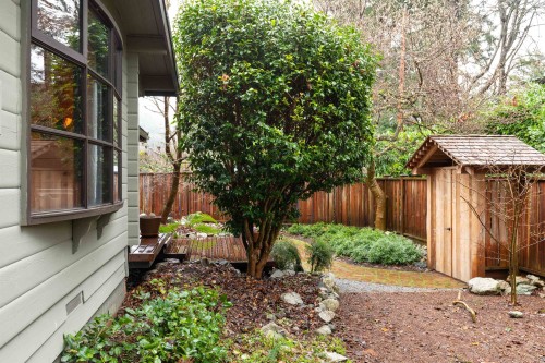 5817 Eagle Island, West Vancouver, BC 