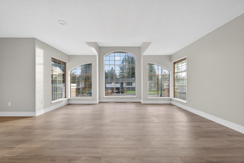 21105 River Road, Maple Ridge, BC 