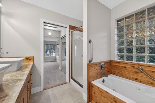 21105 River Road, Maple Ridge, BC 