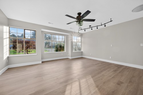 21105 River Road, Maple Ridge, BC 