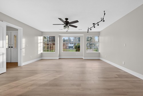 21105 River Road, Maple Ridge, BC 