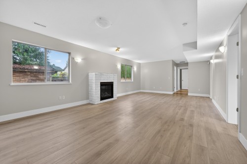 21105 River Road, Maple Ridge, BC 