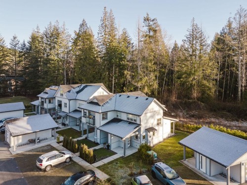 28-950 Woodsworth Road  Gibsons, BC V0N 1V7