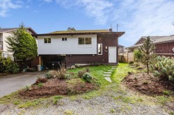 723 Tricklebrook Way  Gibsons, BC V0N 1V9