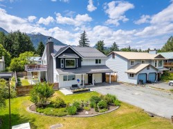 7403 Harrow Road  Pemberton, BC V0N 2L0