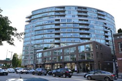 410-445 2nd Avenue W Vancouver, BC V5Y 0E8