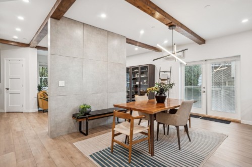 933 Mclean Drive, Vancouver, BC 