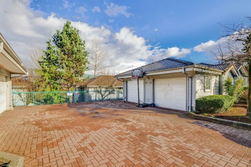 140 Shoreline Circle, Port Moody, BC 