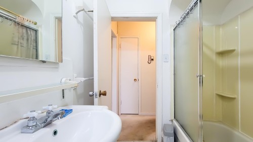 8245 Selkirk Street, Vancouver, BC 