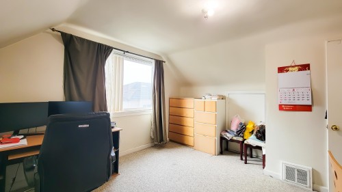 8245 Selkirk Street, Vancouver, BC 