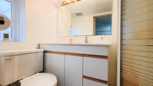 8245 Selkirk Street, Vancouver, BC 