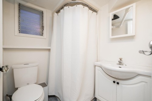 134 40Th Avenue W, Vancouver, BC 