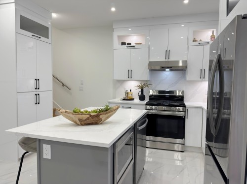 2172 46Th Avenue E, Vancouver, BC 