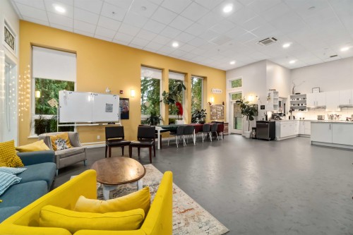 403-2137 Chesterfield Avenue, North Vancouver, BC 