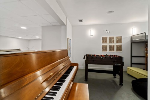 403-2137 Chesterfield Avenue, North Vancouver, BC 