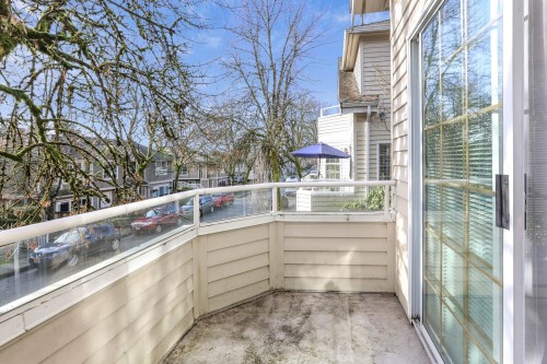 10-838 Tobruck Avenue, North Vancouver, BC 
