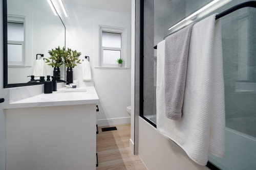 9831 Glenthorne Drive, Richmond, BC 