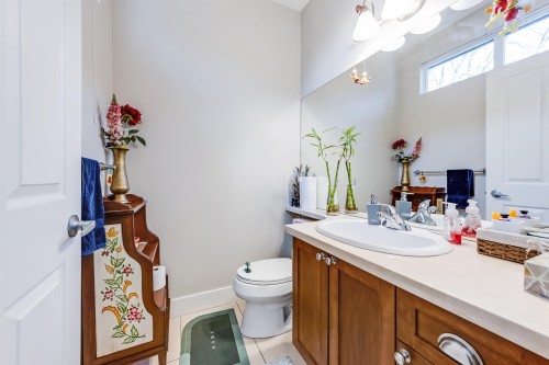 888 58Th Avenue W, Vancouver, BC 