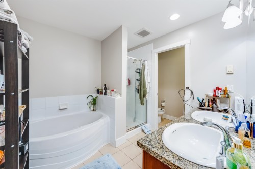 888 58Th Avenue W, Vancouver, BC 