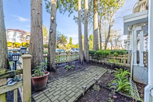 888 58Th Avenue W, Vancouver, BC 