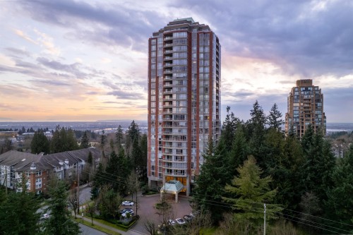 2401-6888 Station Hill Drive  Burnaby, BC V3N 4X5