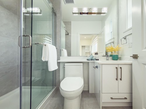 2174 46Th Avenue E, Vancouver, BC 