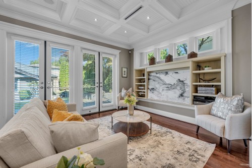 2069 28Th Avenue W, Vancouver, BC 