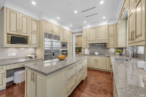 2069 28Th Avenue W, Vancouver, BC 