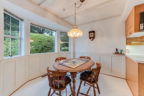 4856 Headland Drive, West Vancouver, BC 