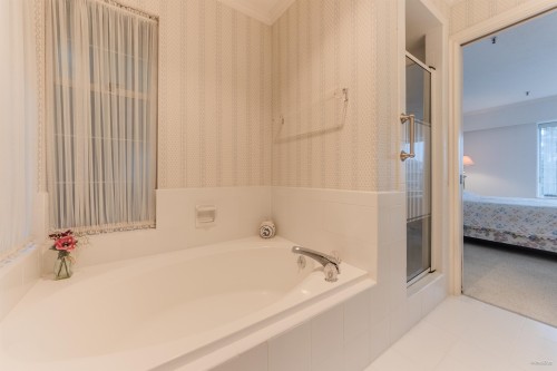 4856 Headland Drive, West Vancouver, BC 