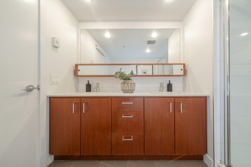 416-221 3Rd Street E, North Vancouver, BC 