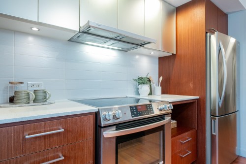 416-221 3Rd Street E, North Vancouver, BC 