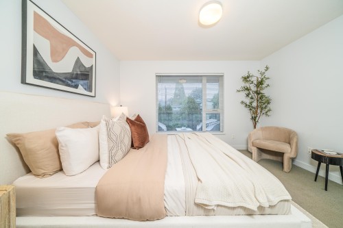 416-221 3Rd Street E, North Vancouver, BC 