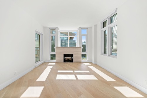 404-6699 Nelson Avenue, West Vancouver, BC 