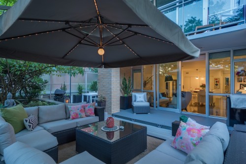 213-221 Union Street  Vancouver, BC V6A 0B4