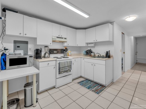 4865 11A Avenue, Delta, BC 