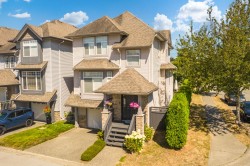 11804 191a Street  Pitt Meadows, BC V3Y 0A4