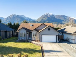 1020 Windsor Place  Squamish, BC V8B 0P3