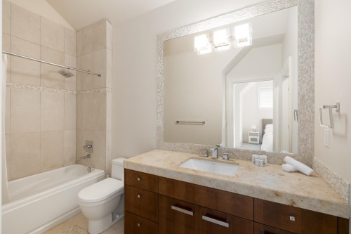 920 Pyrford Road, West Vancouver, BC 