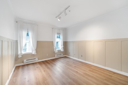 1407 Pendrell Street, Vancouver, BC 