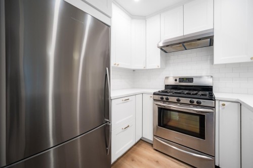 1407 Pendrell Street, Vancouver, BC 