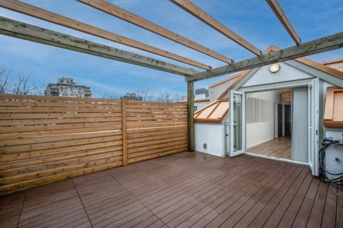 1407 Pendrell Street, Vancouver, BC 