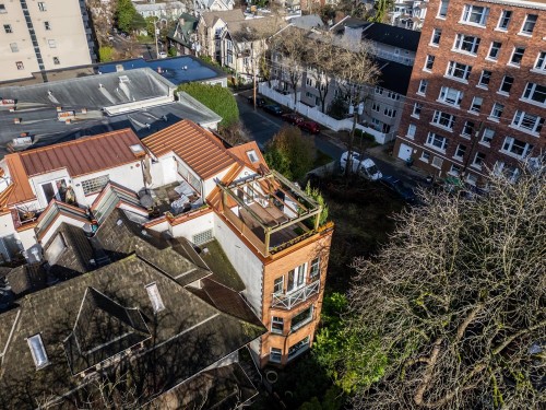 1407 Pendrell Street, Vancouver, BC 