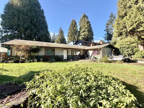 177 Pratt Road  Gibsons, BC V0N 1V3